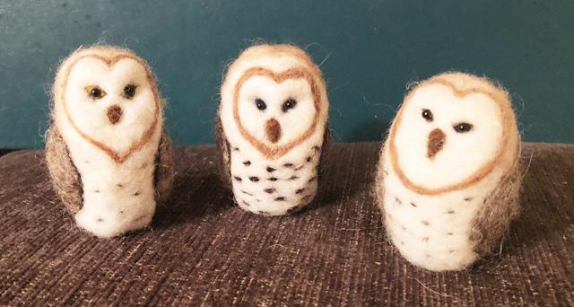 Leftover Salmo taps ito everythig PLYMOUTH Jayde Graubocher-Bergma, Artistic Roots residet eedle felter, is offerig a Needle Feltig Class Makig Owls o Sept. 29 from 10 a.m. util oo.