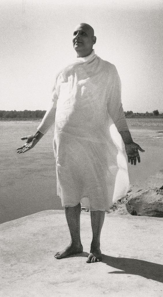Universal Prayer of Swami Sivananda O adorable Lord of Mercy and Love! Salutations and prostrations unto Thee. Thou art Omnipresent, Omnipotent, Omniscient; Thou art Satchidananda.