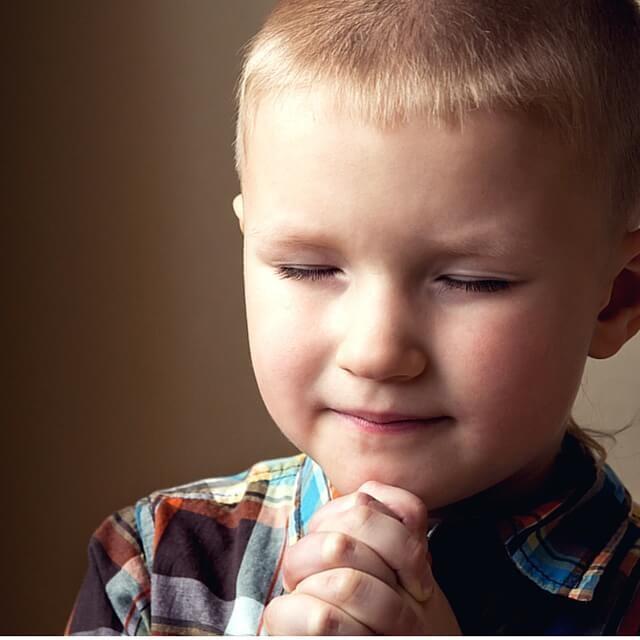 FAMILY CONNECTION TEACHING YOUR KIDS TO PRAY Children s perceptions of communicating with God change as they grow. Read more here: https://www.mylifetree.