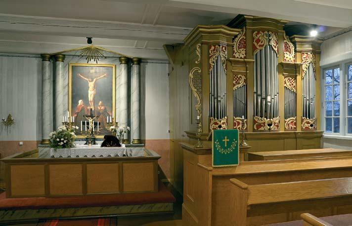 Käsmu kabeli orel pärineb aastast 1813, mil Johann Andreas Stein selle esialgselt Tallinna Rootsi-Mihkli kirikule valmistas.