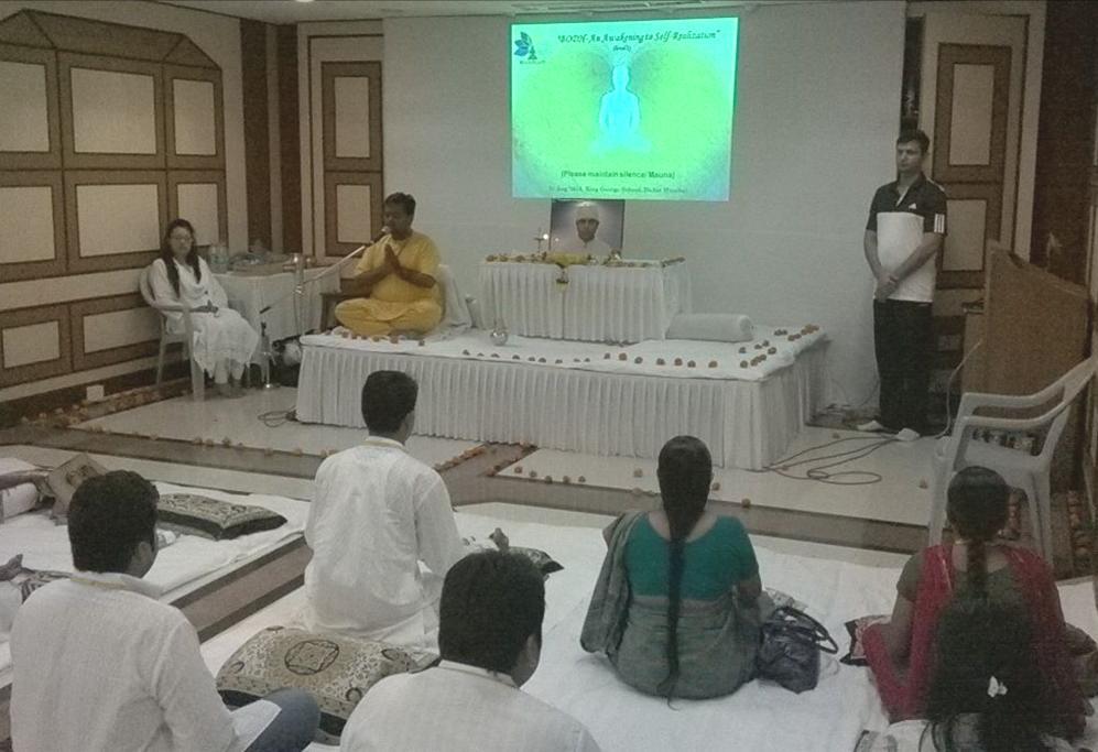 Further, a Mitra conducted the divine process of Sambodh Dhyan which took participants to a different level altogether. Participants felt the positive energies in abundance and peace within.
