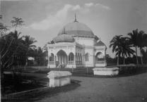 Architect: Unknown N/A N/A Azizi Jami Mosque.