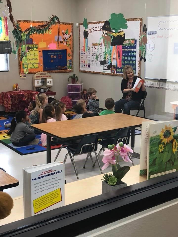 That was a lot of fun! A BIG Thank you for Tami Mlcoch and Lori Lizarraga for reading books to us! March is filled with lots of GREEN! Celebrating St. Patrick s Day always makes for a fun time!