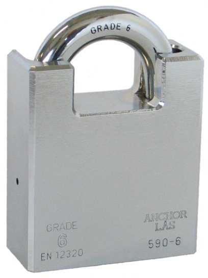 ANCHOR 590-6 Euro Grade 6 padlock for maximum security applications. The padlock is designed to be used with a single Euro profile cylinder (total length 39-41.3mm).