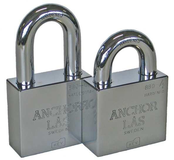 ANCHOR 880-4 Grade 5 padlock for very high security applications. Suitable for locking containers, train wagons, heavy sliding doors and the like.