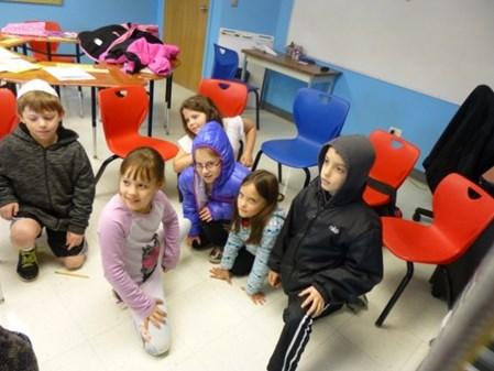 Hebrew Through Movement is a natural way to learn simple and basic vocabulary words and commands by moving and doing in a positive and fun environment.