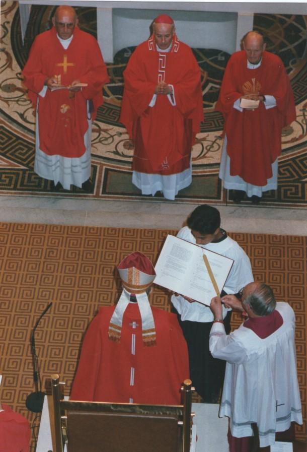 Fr Cunneen was ordained Auxiliary Bishop of Christchurch on 30 November 1992 at the Cathedral of the Blessed Sacrament.