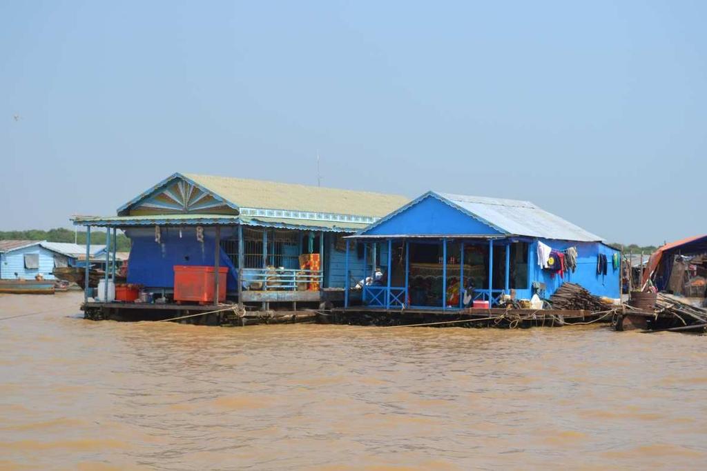 CHONG KHNEAS THE FLOATING VILLAGE The residence of the floating