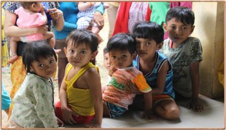 More than 4,000 patients from children to elderly Cambodians received proper medical treatment with free medication.