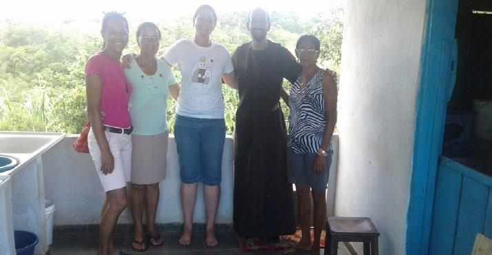 contracted through Holy Week in Jequitinhonha Valley the work carried out in the monastery, as well as the buying of industrial machines for the production of hosts, etc.
