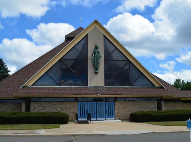 The Parish Family of December 30, 2018 OUR LADY QUEEN OF PEACE And The UConn Catholic Community