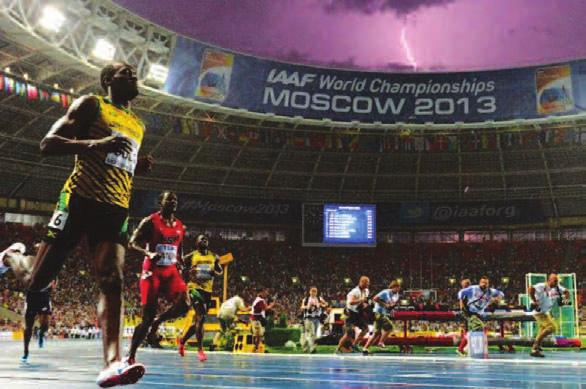 .. Usain Bolt (hankais) i winim 100 mita final long IAAF Wol Sempionsip insait long 9.