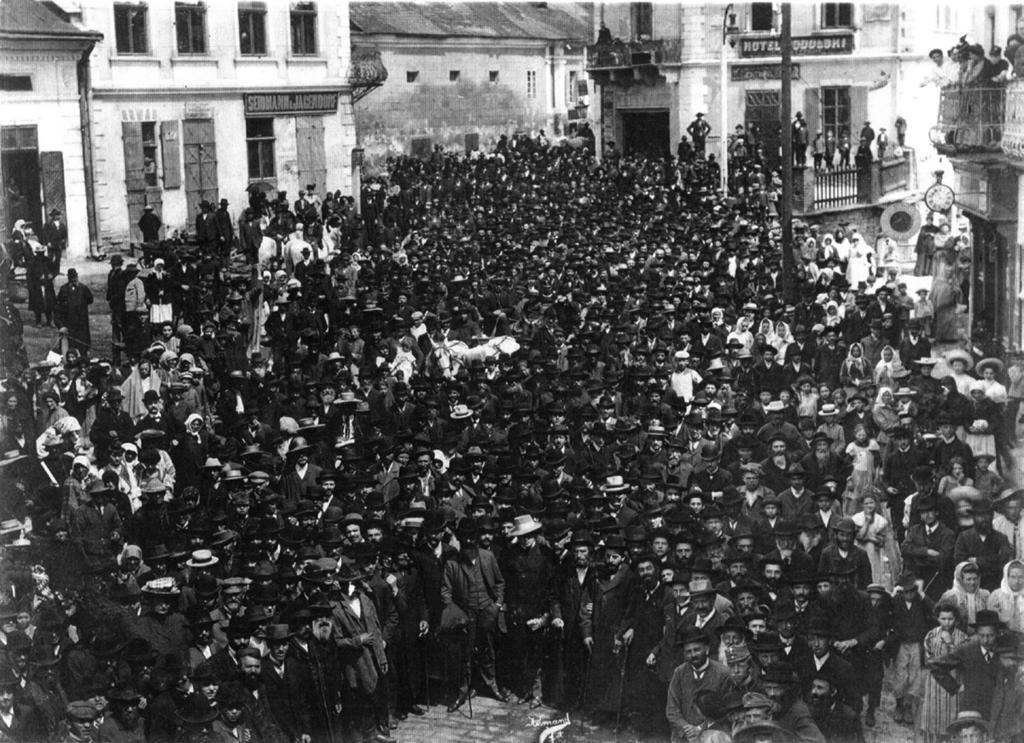 Young and Old Together Assembly of voters in Buczacz, 1907.