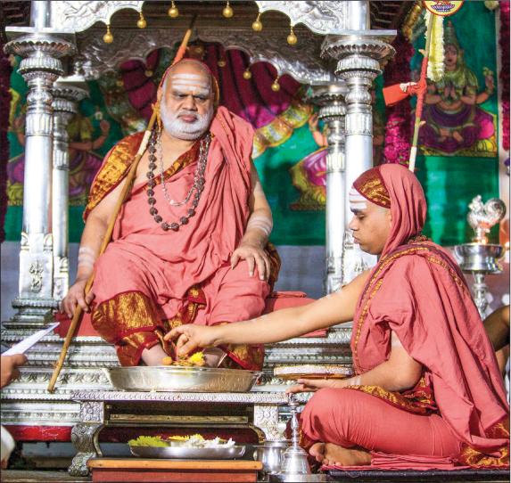 The morning of the big day began with Purushasukta and Viraja homas, performed to cleanse the body and absolve one of all sins committed knowingly and unknowingly.