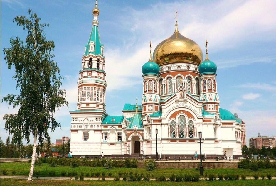Day 17, February 18: Discover Kazan The tour to UNESCO World Heritage Site, the Kremlin of Kazan with the professional Englishspeaking guide National Museum (visit), Siyumbike Tower and other