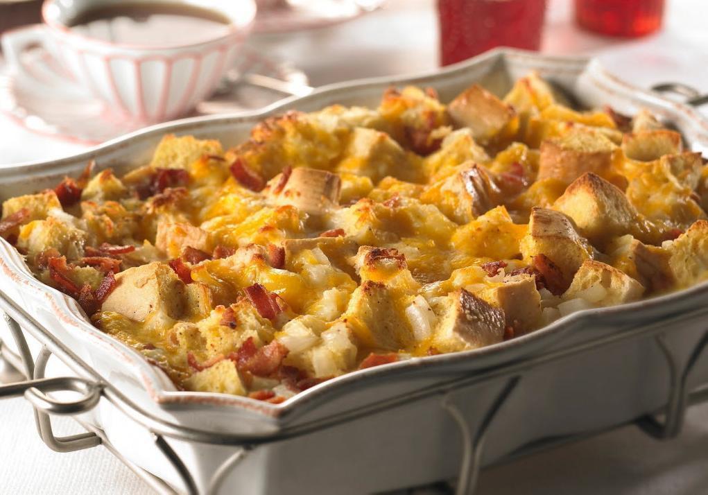V o l u m e 8 i s s u e 4 Easter Breakfast Casserole Recipe of the Month P ag e 5 1 pound bacon ¼ cup diced onion 1/ cup diced green bell pepper 3 cups shredded Cheddar cheese 8 eggs 2 cups milk 1