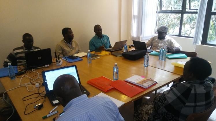 Navigators and PHARP team in discussion On 19th and 24 th : Three PHARP peace ambassadors situated in Marakwet/Pokot held two day peace forums which brought about 600 people including pastors,