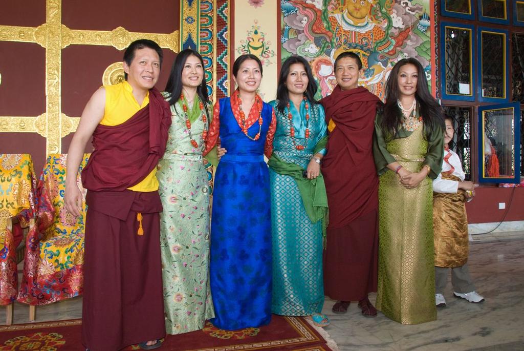 Sisters and brothers Six of His Eminence s seven children attended the Rinchen Terdzö.
