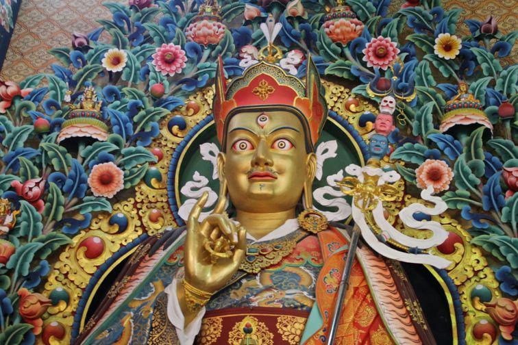 Introduction to the Rinchen Terdzö The Rinchen Terdzö is one of the great treasures of the Nyingma tradition, the oldest of the four major contemporary schools of Tibetan Buddhism.