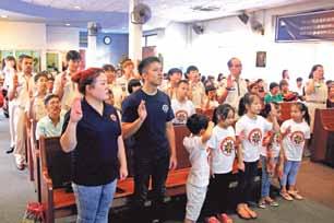 This particular service, as compared to other regular services, was mostly managed by the rangers from serving as ushers, to being involved in worship, and even to taking up the role of emcee.