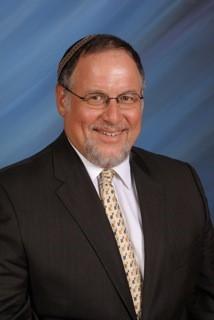 Young Israel of Century City. Rabbi Etshalom lives in Los Angeles with his wife Stefanie and their 5 children.