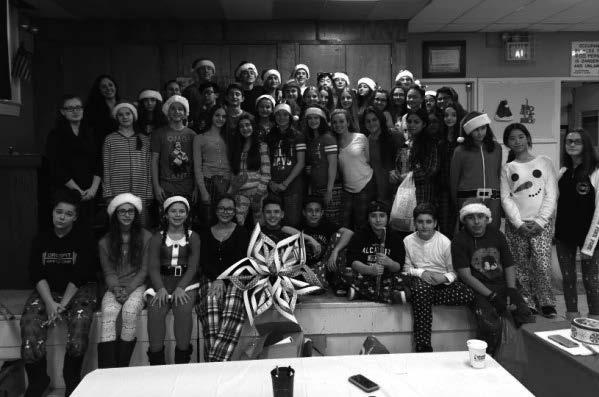 The entire class of 2016 came dressed in their most festive Christmas clothing and helped parent volunteers