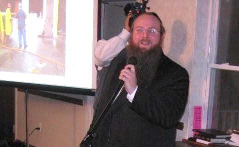 Center: Rabbi Luban explains How to be an