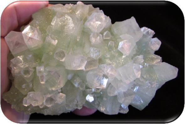 Apophyllite, Green Green Apophyllite Apophyllite resonates and connects with the Higher Realms. It is excellent for clearing blockages, stimulating the Third Eye and Crown Chakras.