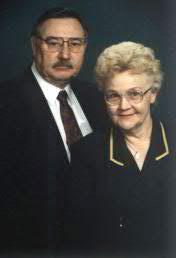 Willie Thurlow Walker and his wife Nell (Jernigan) Walker. Lyra Jane Elizabeth Leftwich Picture from the Herald Citizen Newspaper, 20 July 2004- pg.