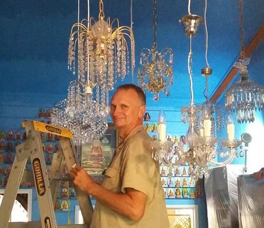 Place During the January 2018 break a small group of volunteers led by Miffi gave the LTC Library a makeover which included the installation of a chandelier light offering, a ceiling mandala from