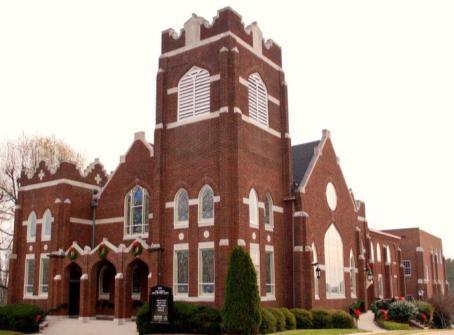 Long Memorial UMC December 2017 Worship With Us Every Sunday 8:45 AM - Early Service - Chapel 9:45 AM - Sunday School 11:00 AM - Worship Sanctuary Long Memorial United Methodist Church 226 North Main