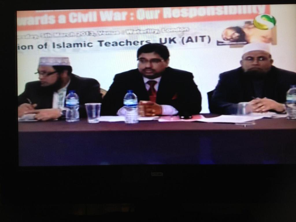 Barrister Nazir Ahmed (Middle) at the Association of Islamic