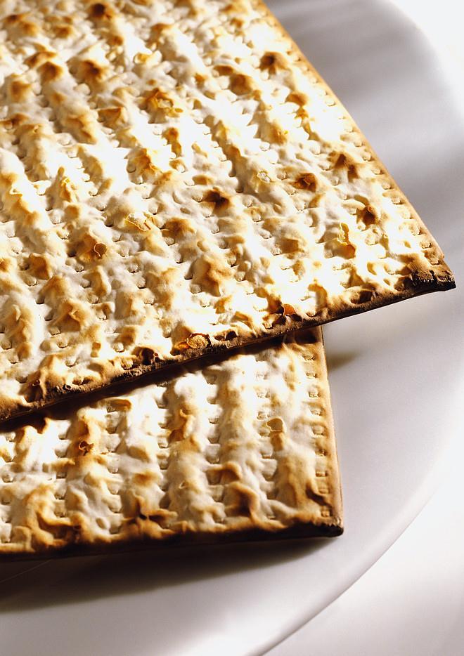 Unleavened Bread The second element of the passover supper was "unleavened bread.