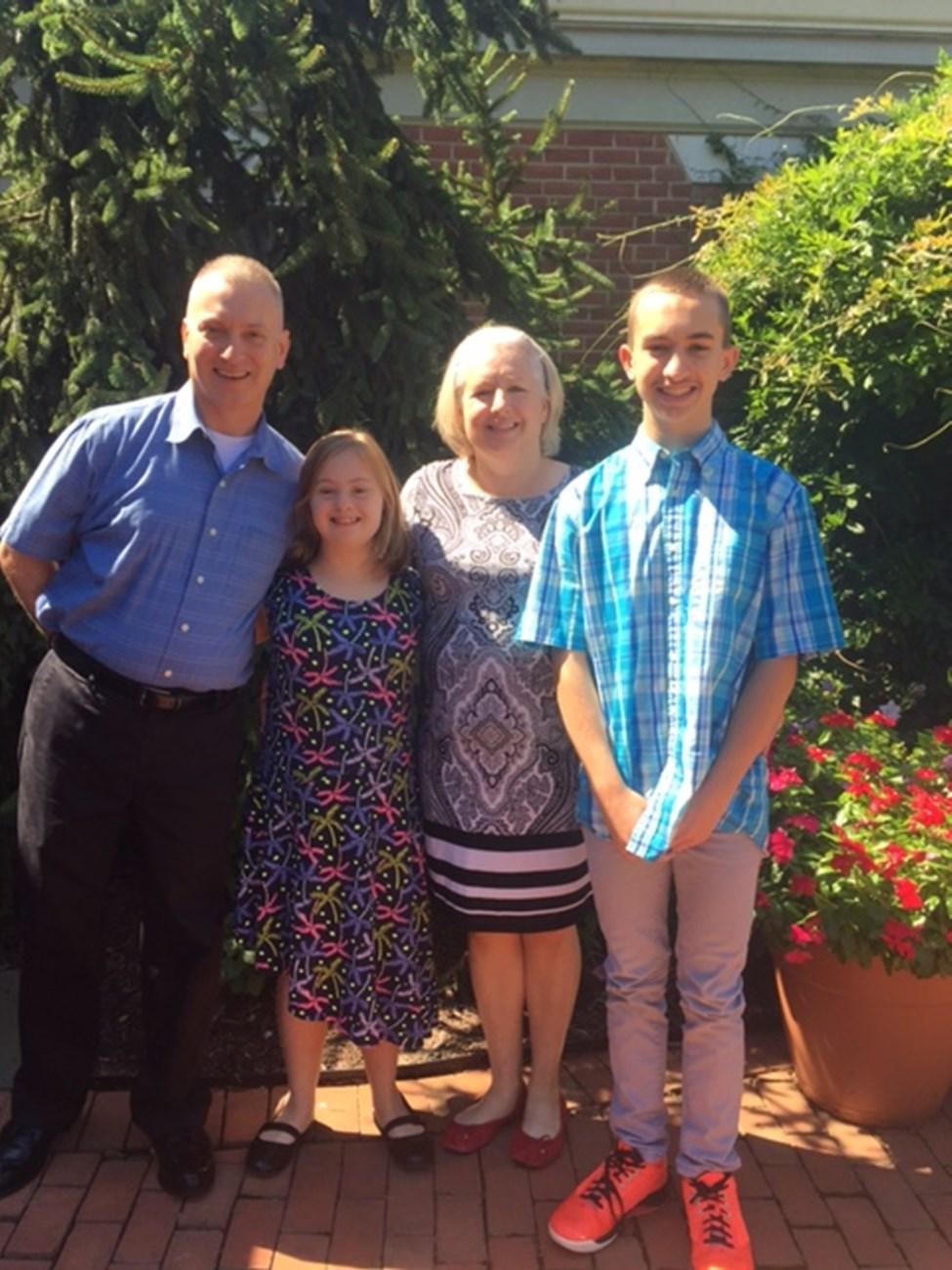 St. Matthew s welcomes Cynthia and Matt Loe into membership. The Loes have two children, Wesley, a rising 9 th grader at West Springfield HS and Danielle, a rising 6 th grader at Camelot Elementary.