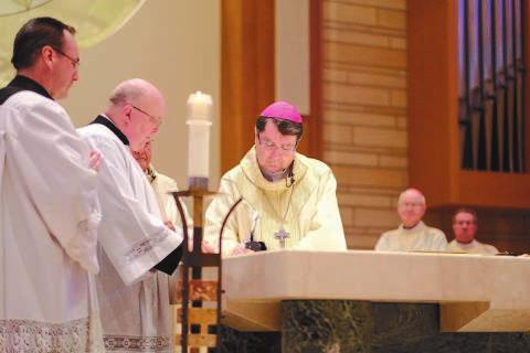 Quinn Bishop of the Diocese of Winona-Rochester MASS SCHEDULE Weekends: Saturday 4:30 pm Sunday 9:30 & 11:15 am; 5:00 pm Weekdays: Mon.-Fri.