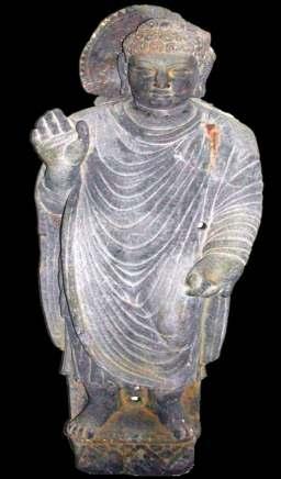 Ancient Pakistan, Vol. XXVII (2016) 63 Figure. 23 Standing Buddha Inv. no. NG. 398, black schist, stray findings, probably first quarter of third century.