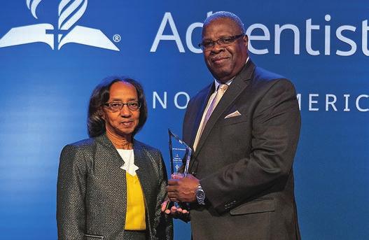 ATLANTIC UNION CONFERENCE Five Leaders Receive Awards at Adventist Ministries Convention More than 600 leaders from all levels of the Seventh-day Adventist Church in North America attended the North