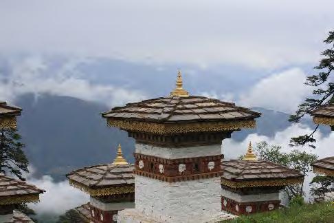 Day 4 Thursday 18 July Onwards to Punakha Depart Thimphu and cross Dochu-la Pass at 3,140 meters and on a clear day enjoy a spectacular view of the Eastern Himalayan mountain range.
