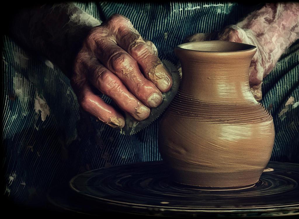 The Potter s Hand / NSB 355