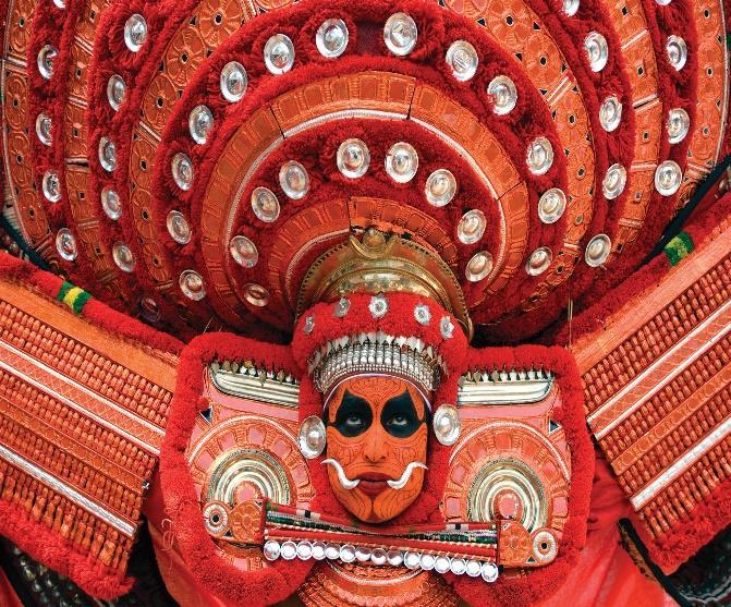 5: Kerala Culture and Peoples The culture of Kerala is a synthesis of Aryan and Dravidian cultures, developed and mixed for centuries, under influences from other parts of India and abroad The