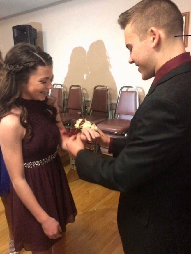 SHS Student Life Semi Formal 2017 By Gianna Egitto This year s freshman and sophomore class had a ball getting all dressed up, dancing the night away, and ending the night