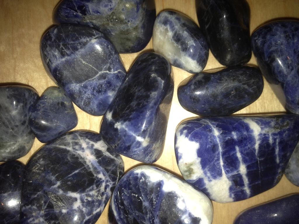 Insight stone, opens the intuitive/psychic channels and great for healing