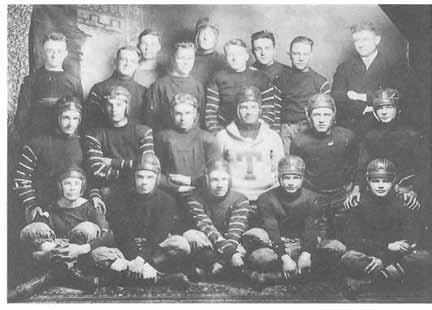 160 HISTORY OF JUAB COUNTY Tintic High School's Football Team, 1919. (Tintic Historical Society) war be declared against Germany.