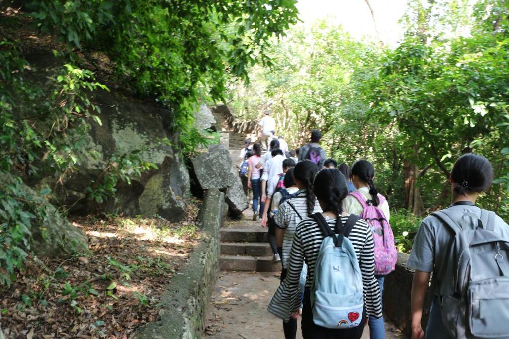 Dambulla cave temple 13.