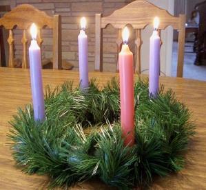 MISSION AND SERVICE ADVENT CANDLE LIGHTING CANDLE OF HOPE Christians around the world begin this day to await the birth of our Christ child.