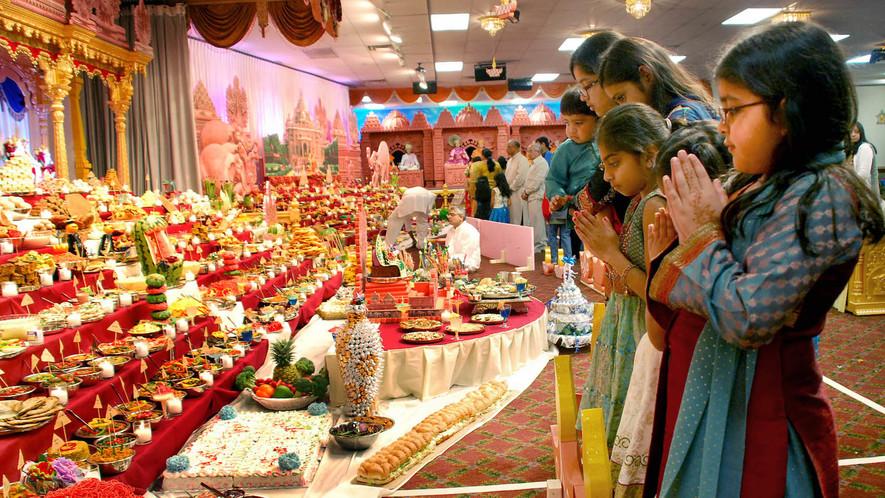 Opinion: Celebrating Christmas and Diwali is our holiday tradition By Rudri Bhatt Patel, Washington Post, adapted by Newsela staff on 12.14.