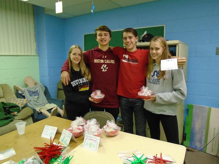 Youth Group Osceola s Youth Group focused on mission work throughout Advent.