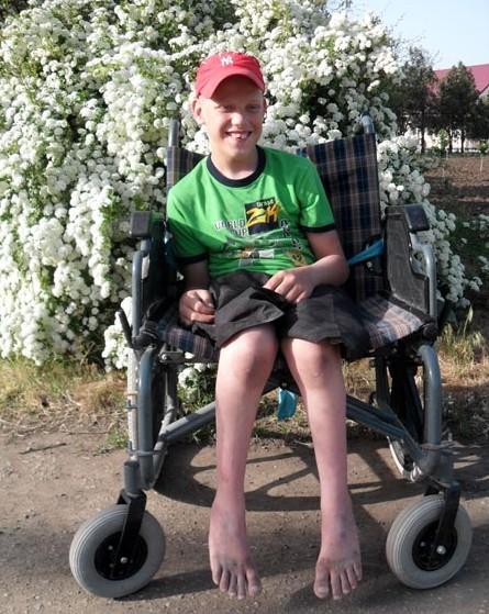Ukraine s Forgotten Children showed the lives of the mentally and physically-disabled residents of the Chernigov Home in the village of Kalinovka, Zaporozhiye region.