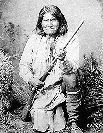 SW Apache leader Geronimo led raids against