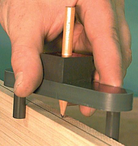 It seems every time I need to split a piece of metal my chisel veer s off the center line. This simple jig can be used to set up some reference marks to make more accurate cuts.